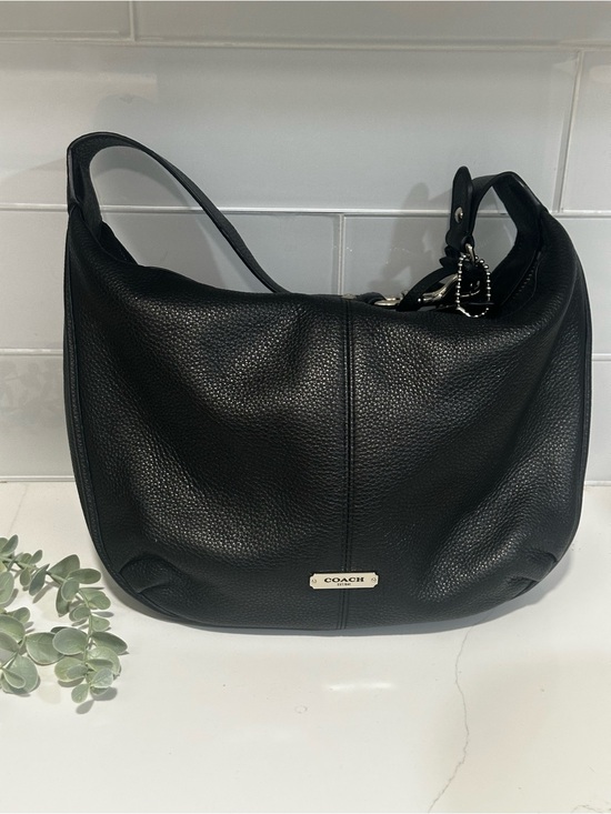 Coach Handbags - Coach Avery Vintage Black Pebbled Leather Hobo Shoulder Bag Purse Handbag